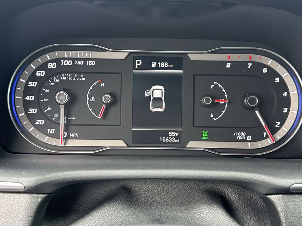 Certified Used 2024 White Hyundai SE image 22
