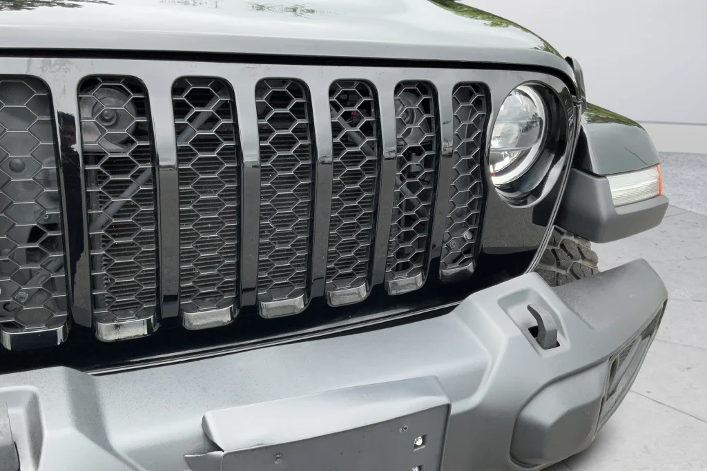 Used 2023 Black Jeep Willys image 28