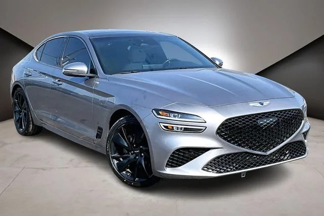 Used 2023 Silver Genesis 2.0T image 2