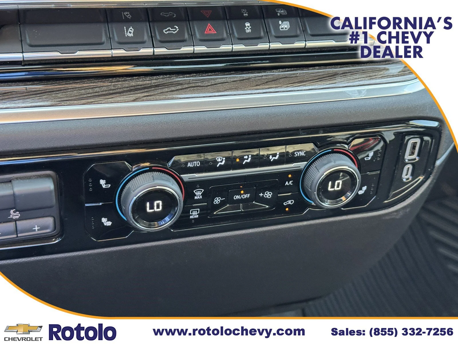 Used 2025 Summit White Chevrolet LT image 22