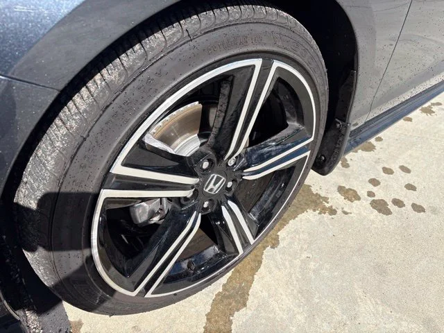 Certified Used 2026 Meteorite Gray Metallic Honda SE image 11