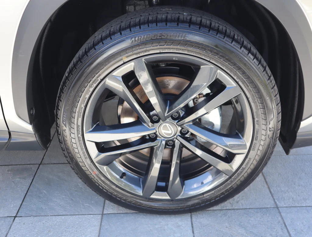 New 2026  Lexus 350h Premium image 9