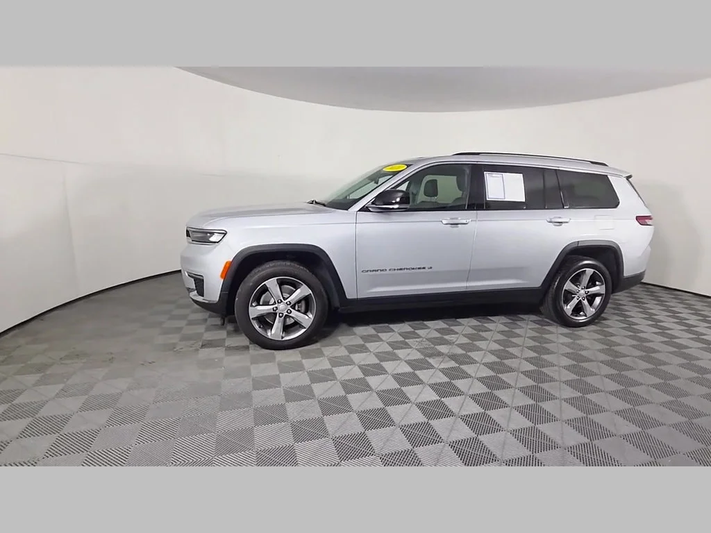 Used 2021 Silver Zynith Jeep Limited image 50