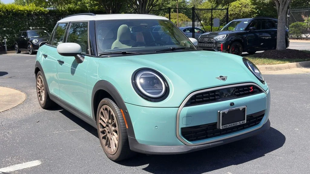2025 MINI Hardtop Cooper S's photo