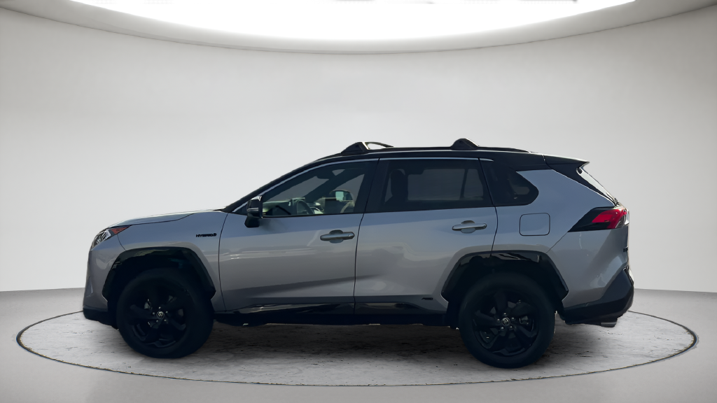 Used 2021 Silver Sky Metallic Toyota XSE image 10