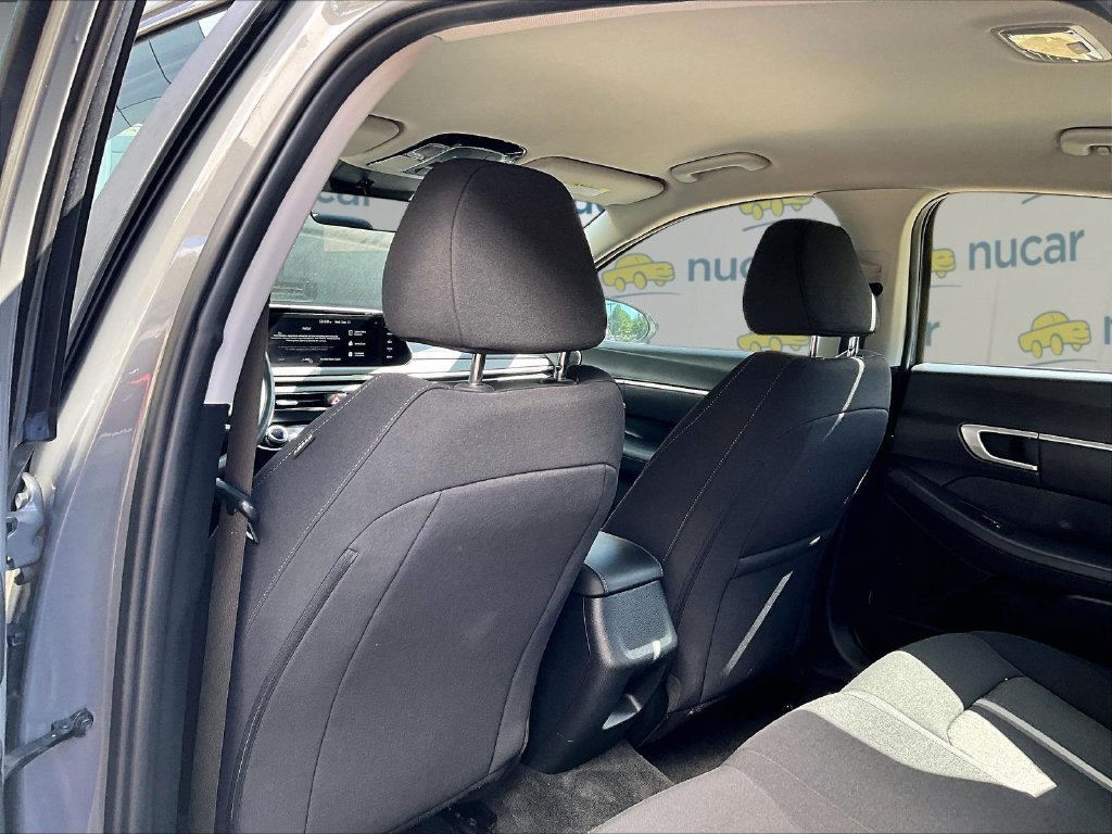 Used 2023 Gray Hyundai SEL image 21
