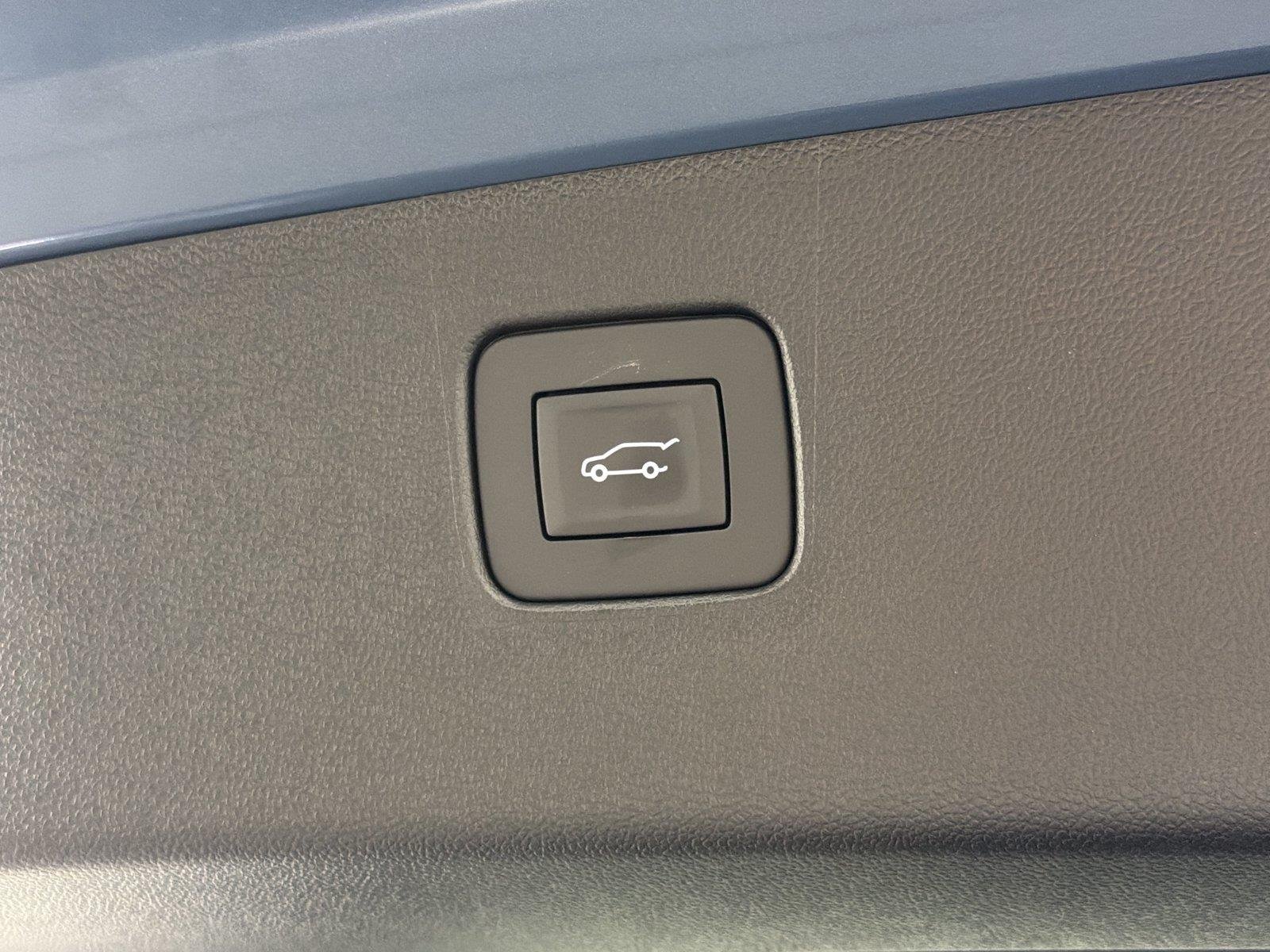 New 2026 Ocean Blue Metallic Buick Preferred image 17