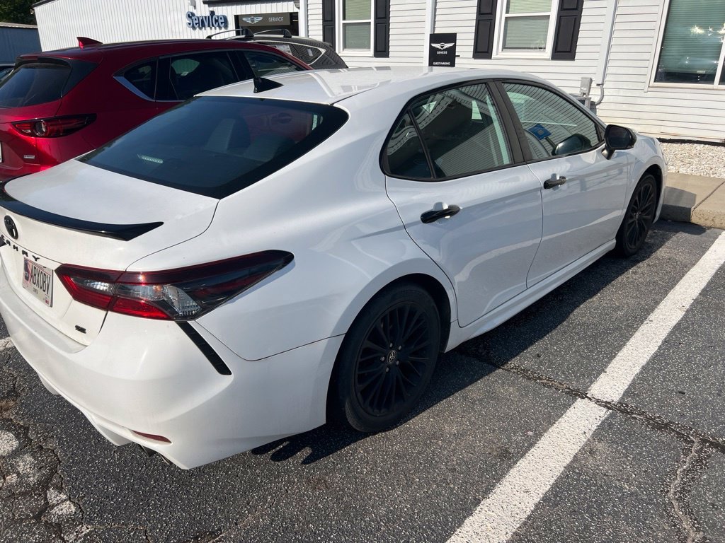 Used 2022 White Toyota SE Nightshade image 5