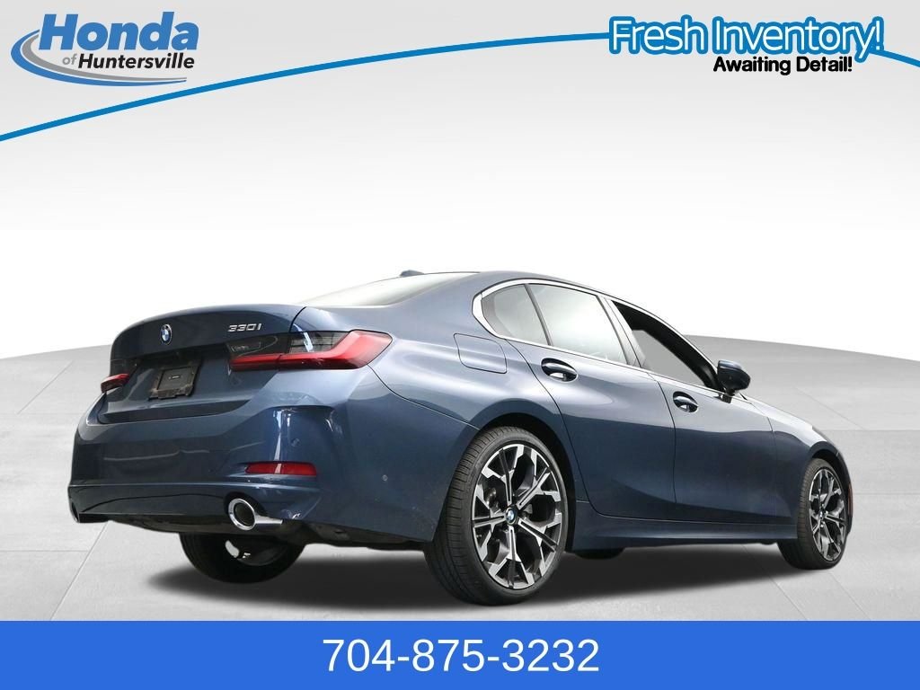 2025 BMW 3 Series 330i - Photo 27