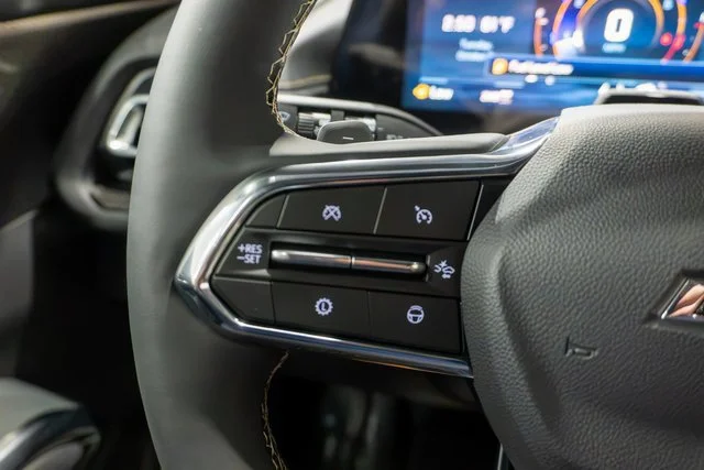 2027 Chevrolet Traverse Z71 - Photo 19