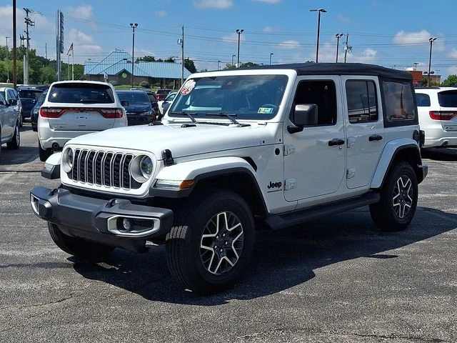 Used 2025 White Jeep Sahara image 6