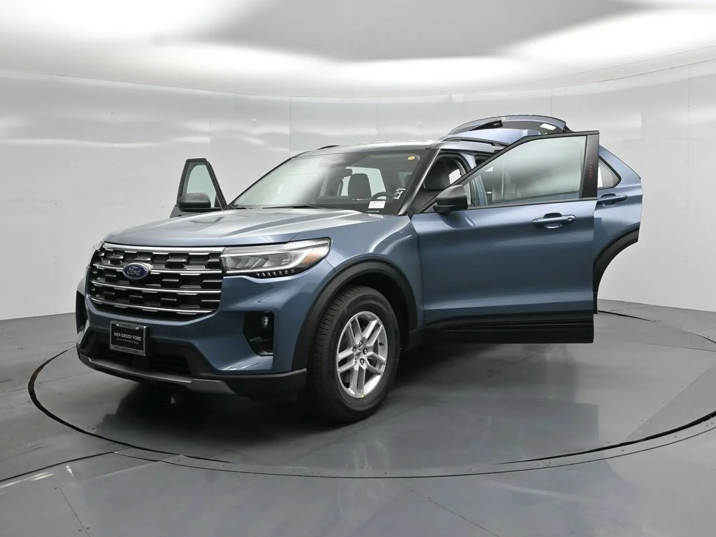 New 2026 Vapor Blue Metallic Ford Active image 29