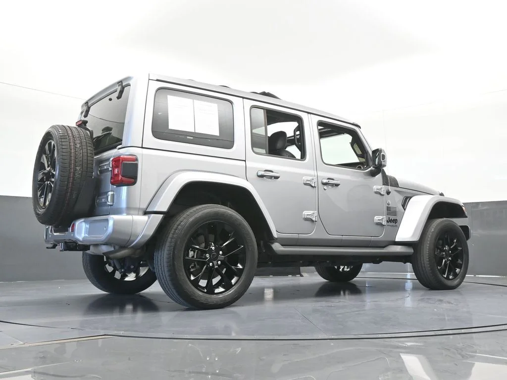 Used 2021 Billet Silver Metallic Clearcoat Jeep Unlimited Sahara High Altitude image 61
