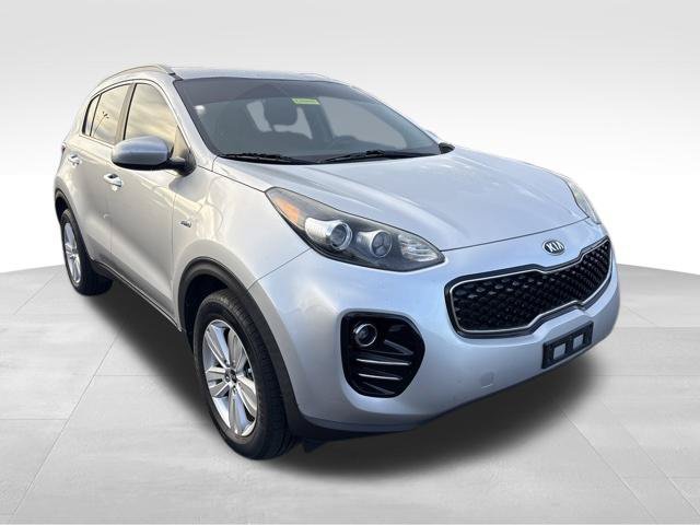 Used 2017 Sparkling Silver Kia LX image 1