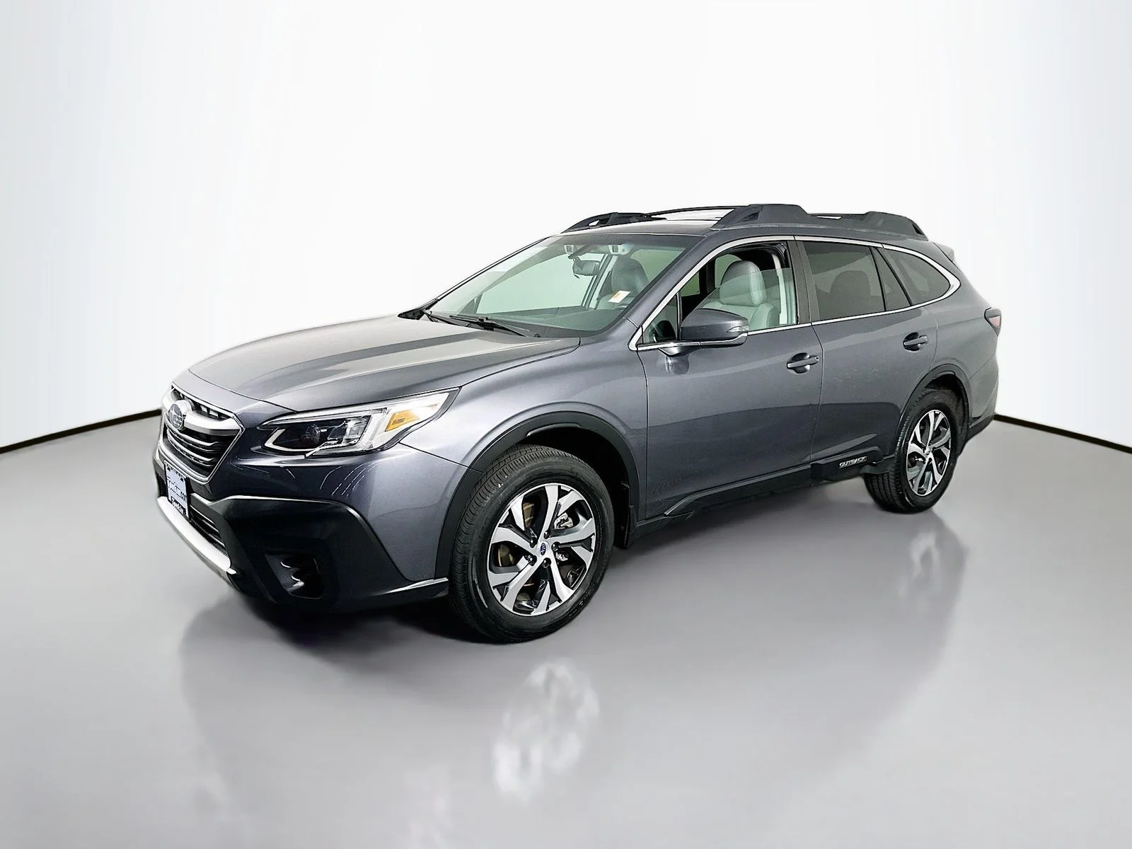 Used 2022 Magnetite Gray Metallic Subaru Limited image 4