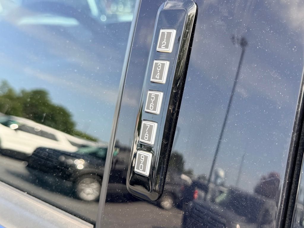 Used 2023 Blue Ford XLT image 24