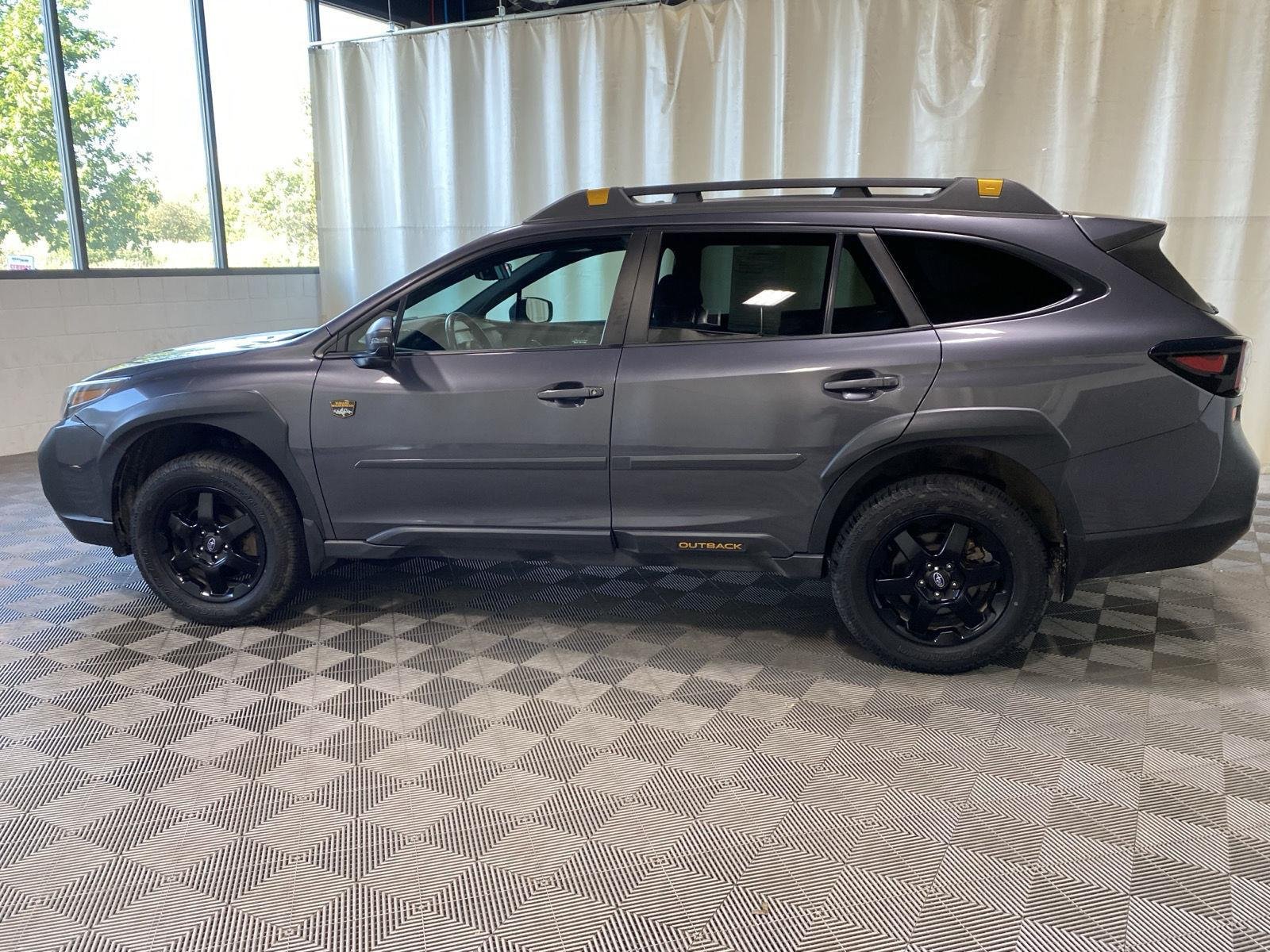 Used 2022 Magnetite Gray Metallic Subaru Wilderness image 4
