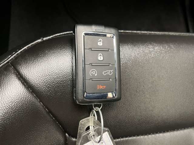 Used 2023 Diamond Black Crystal Pearlcoat Jeep 4X4 image 29