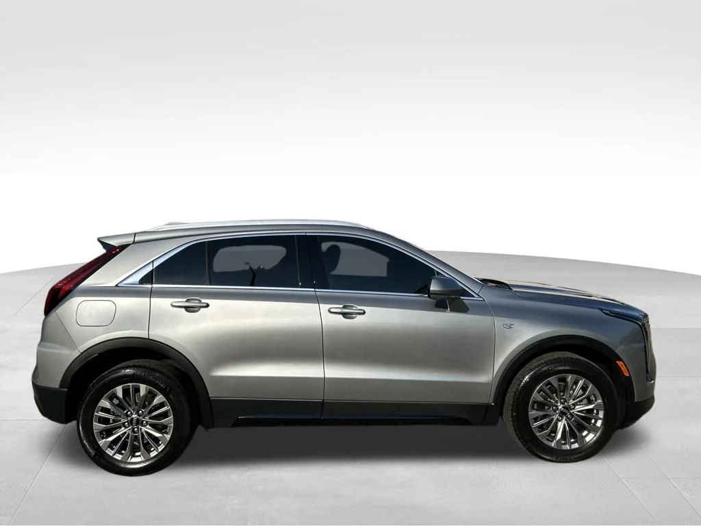 Used 2025 Silver Cadillac Premium Luxury image 7