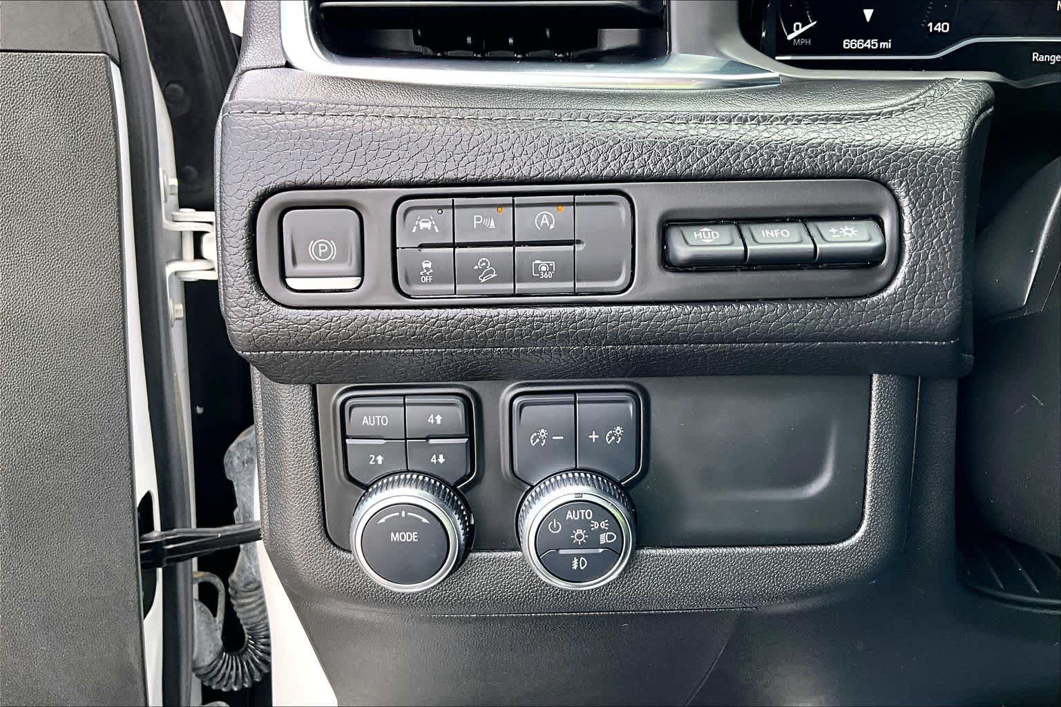2023 GMC Yukon XL Denali - Photo 36