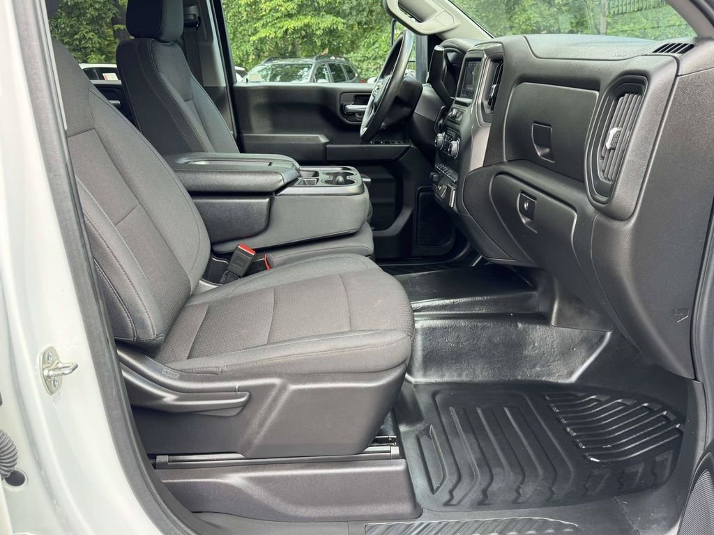Used 2025 White Chevrolet Work Truck image 15