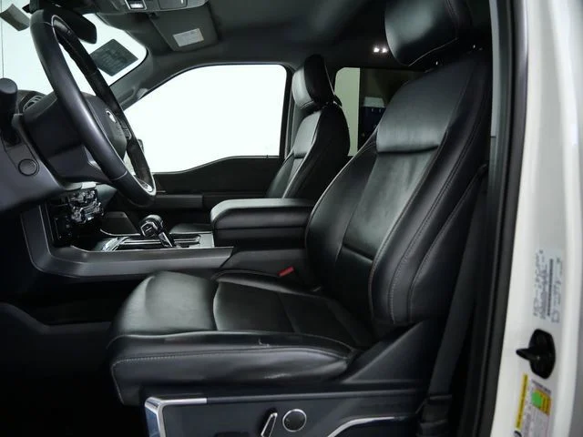 Used 2021 White Ford Lariat image 19