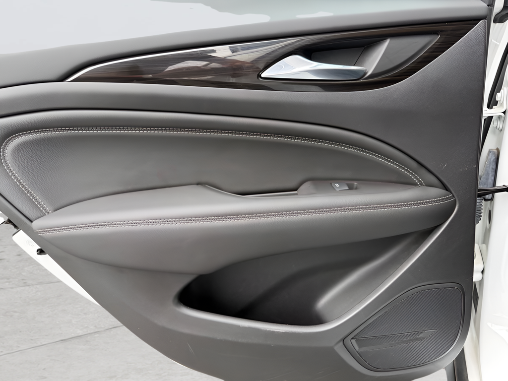 Used 2018 White Buick Essence image 21