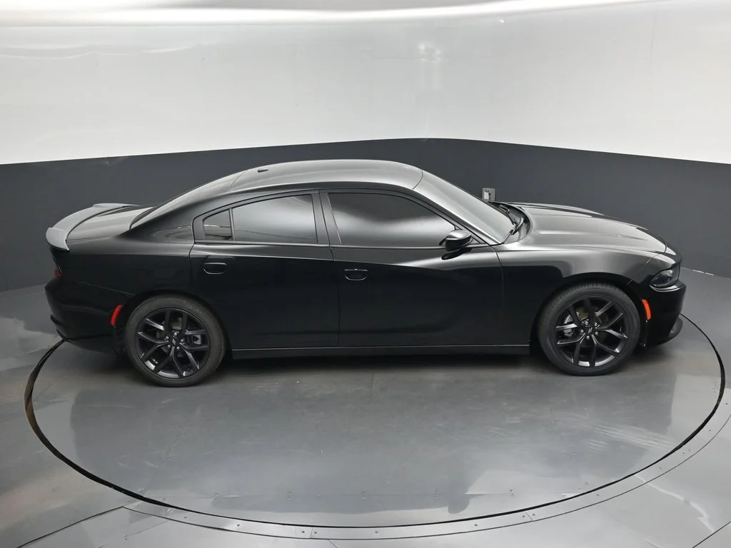 Used 2021 Black Dodge SXT image 13