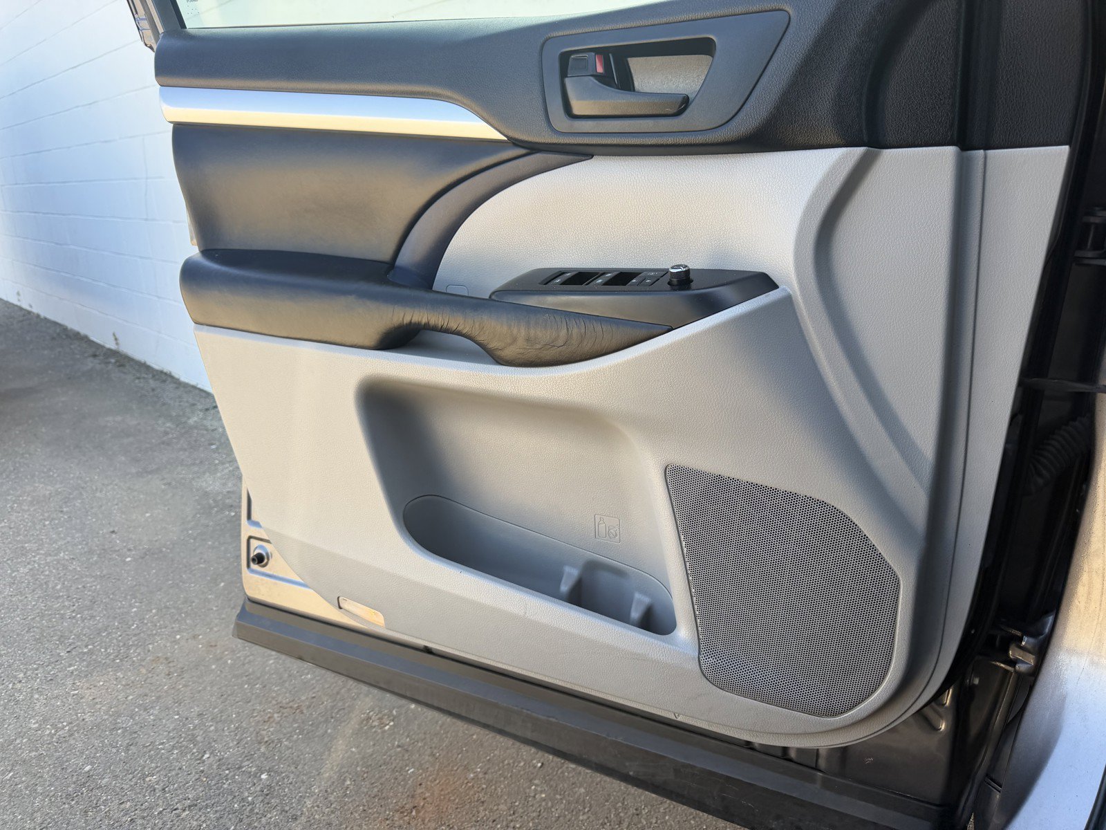 Used 2018 Predawn Gray Mica Toyota LE Plus image 22