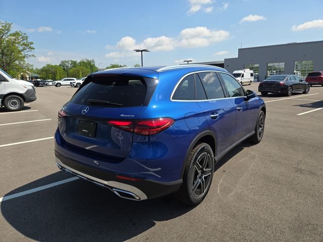New 2026 Starling Blue Metallic Mercedes-Benz GLC300 image 3