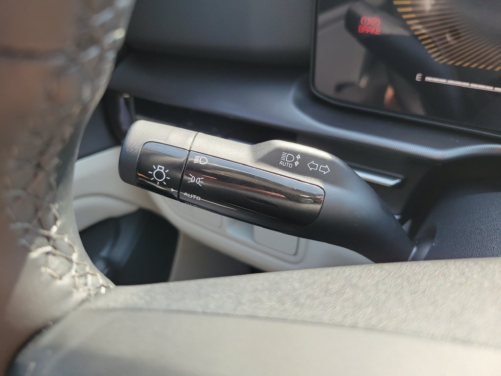 New 2026 Gravity Gray Kia EX image 28
