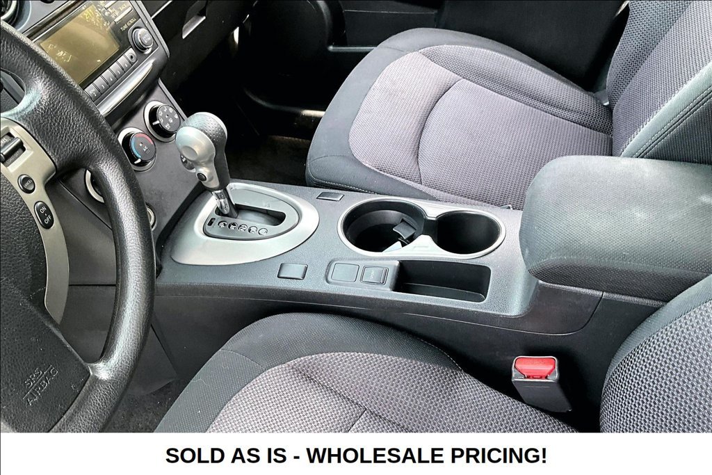 Used 2013 Black Nissan SV image 22