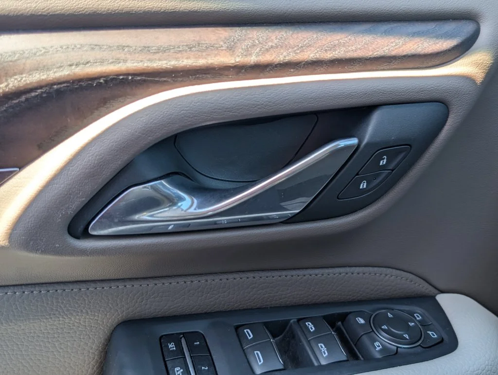 Used 2023 White GMC Denali image 18