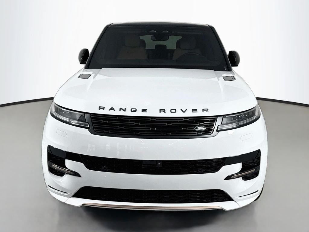 Used 2025 White Land Rover Dynamic SE image 6