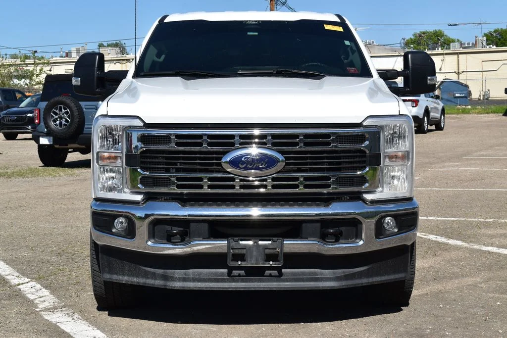 Used 2024 Ford F-350 Super Duty XLT with VIN 1FT8W3BT2RED59117 for sale in Kansas City