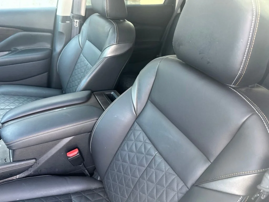 Used 2024 White Nissan Platinum image 2