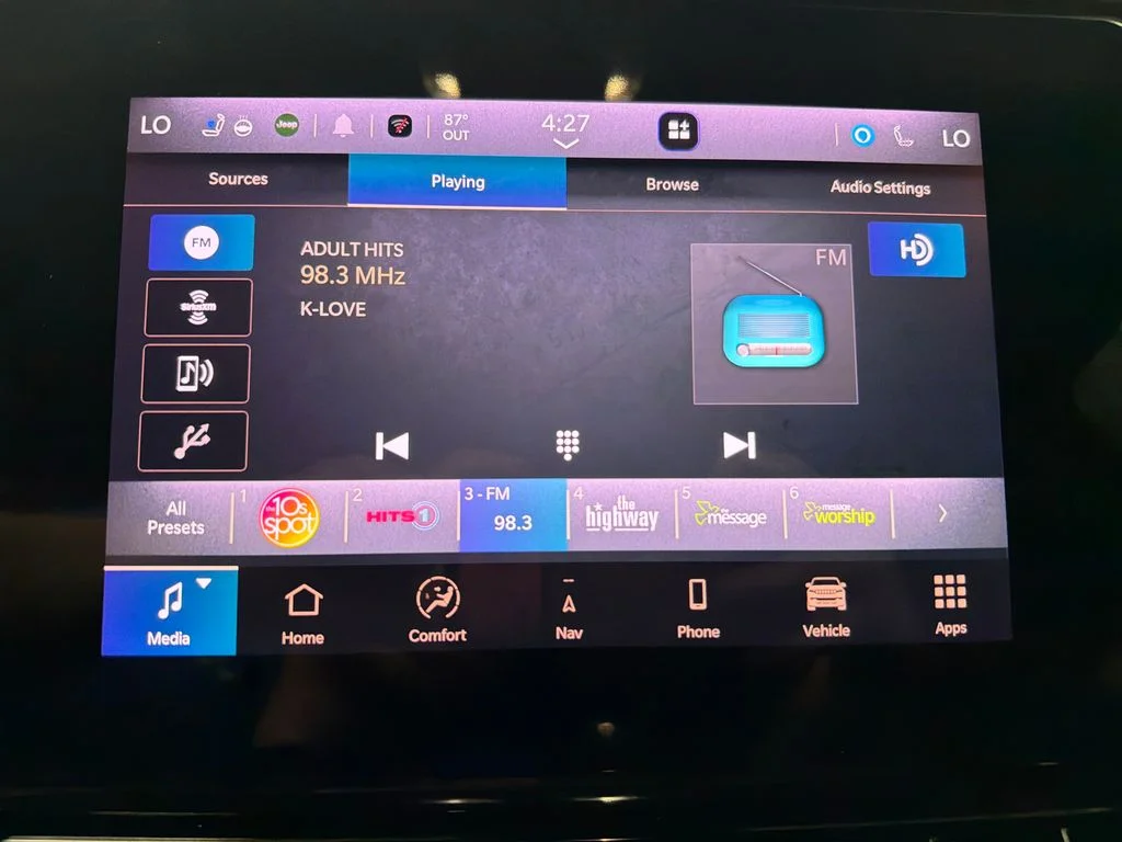 Certified Used 2025 Black Jeep Base image 25