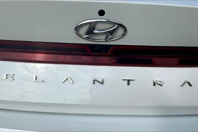 2021 Hyundai Elantra SEL - Photo 26