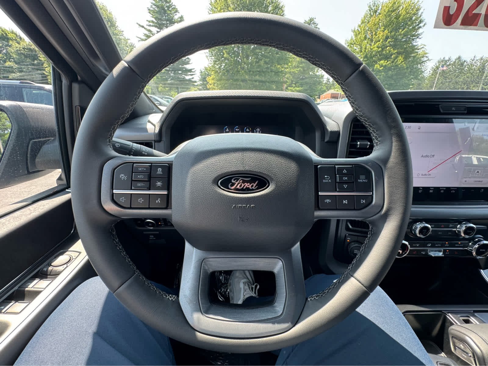 New 2026 Avalanche Ford XLT image 17