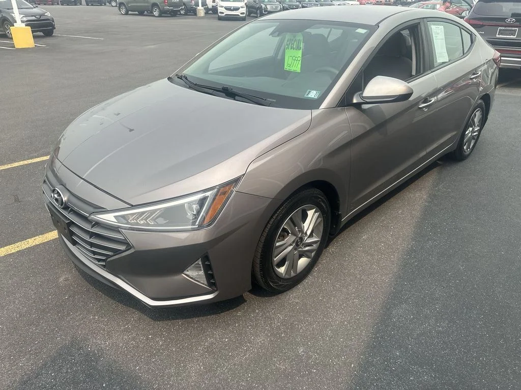 Used 2020 Silver Hyundai SEL image 4