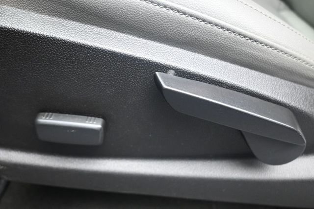 Used 2016 Silver Chevrolet Work Truck image 17
