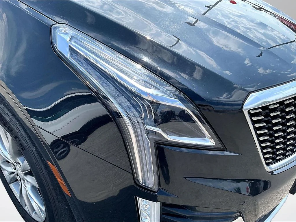 Used 2021 Black Cadillac Premium Luxury image 27