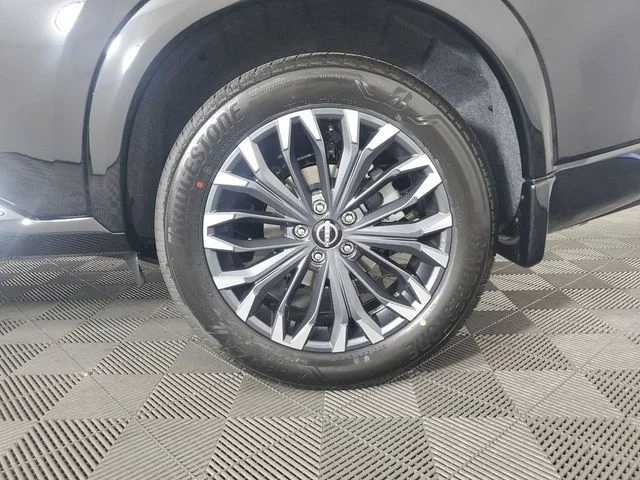 New 2026 Super Black Nissan Platinum image 9
