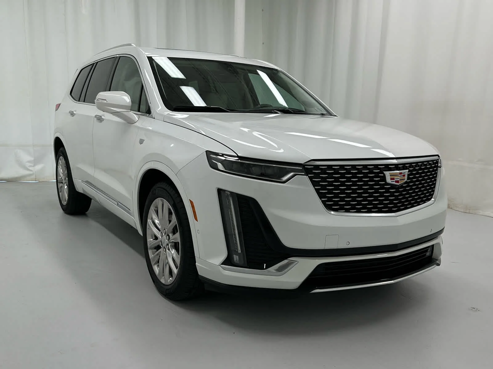 Used 2023 Crystal White Tricoat Cadillac AWD Premium Luxury image 2