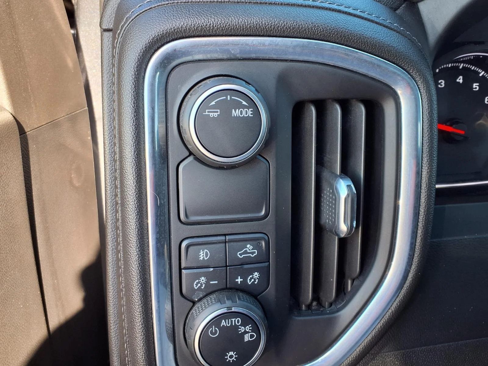 Used 2022 Satin Steel Metallic Chevrolet RST image 8