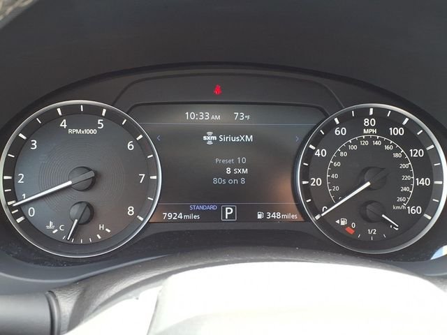 Used 2025 White INFINITI LUXE image 14