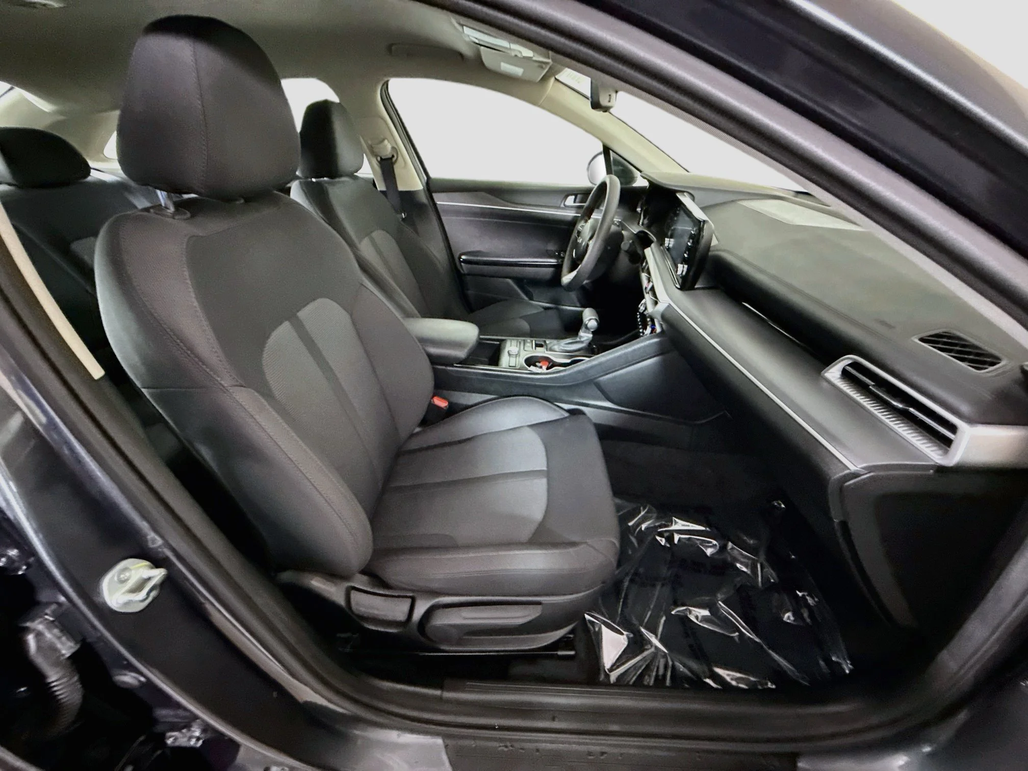 Used 2023 Gravity Gray Kia LXS image 25