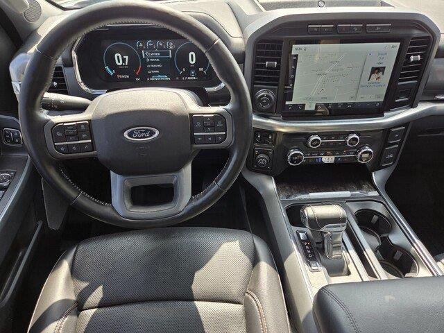 Used 2021 Star White Metallic Tri-Coat Ford LARIAT image 26