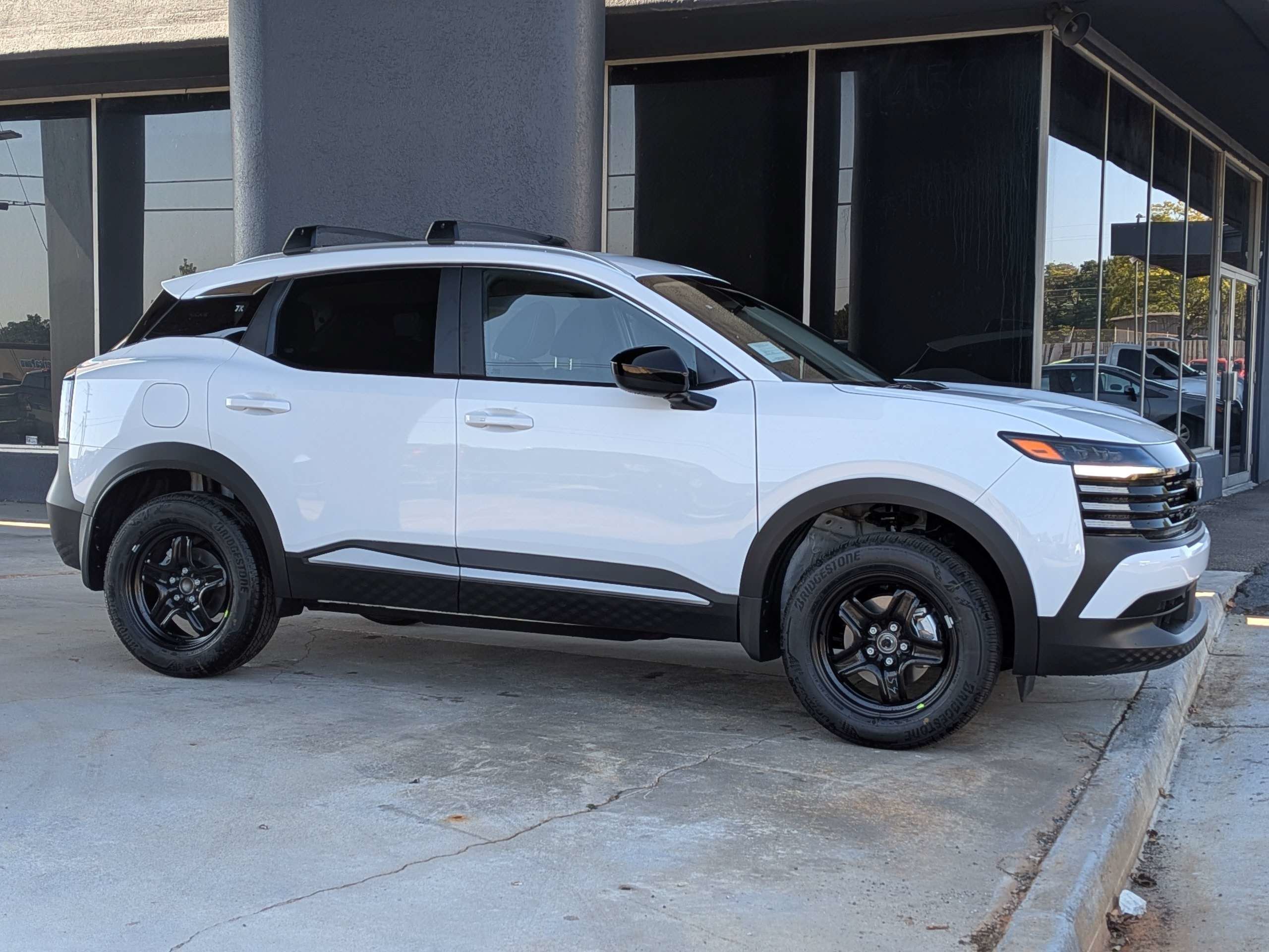 2027 Nissan KICKS SV