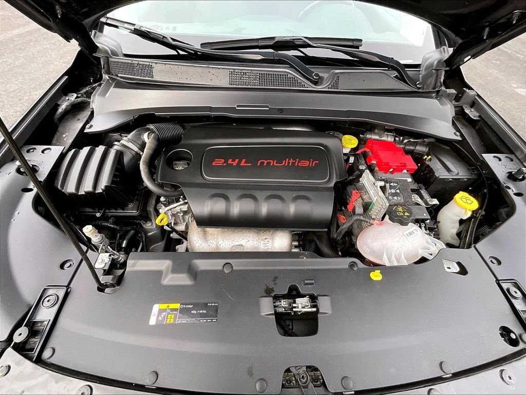 Used 2021 Gray Jeep Limited image 31